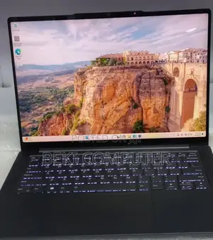 New Laptop Lenovo Yoga Pro 9i Aura Edition 32GB Intel Core i7 SSD 1T
