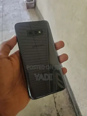 Samsung Galaxy S10e 128 GB Blue