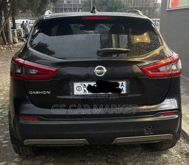 Nissan Qashqai 2018 Brown