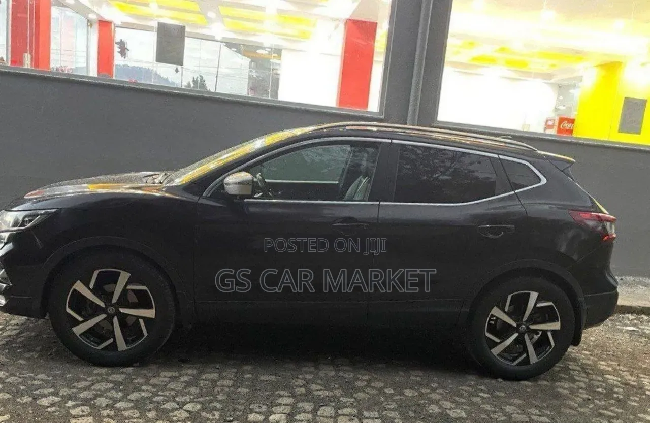 Nissan Qashqai 2018 Brown
