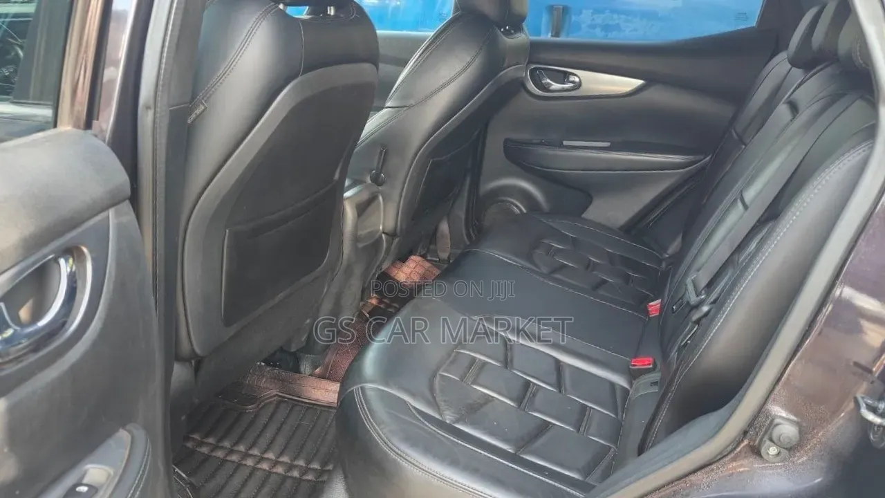 Nissan Qashqai 2018 Brown