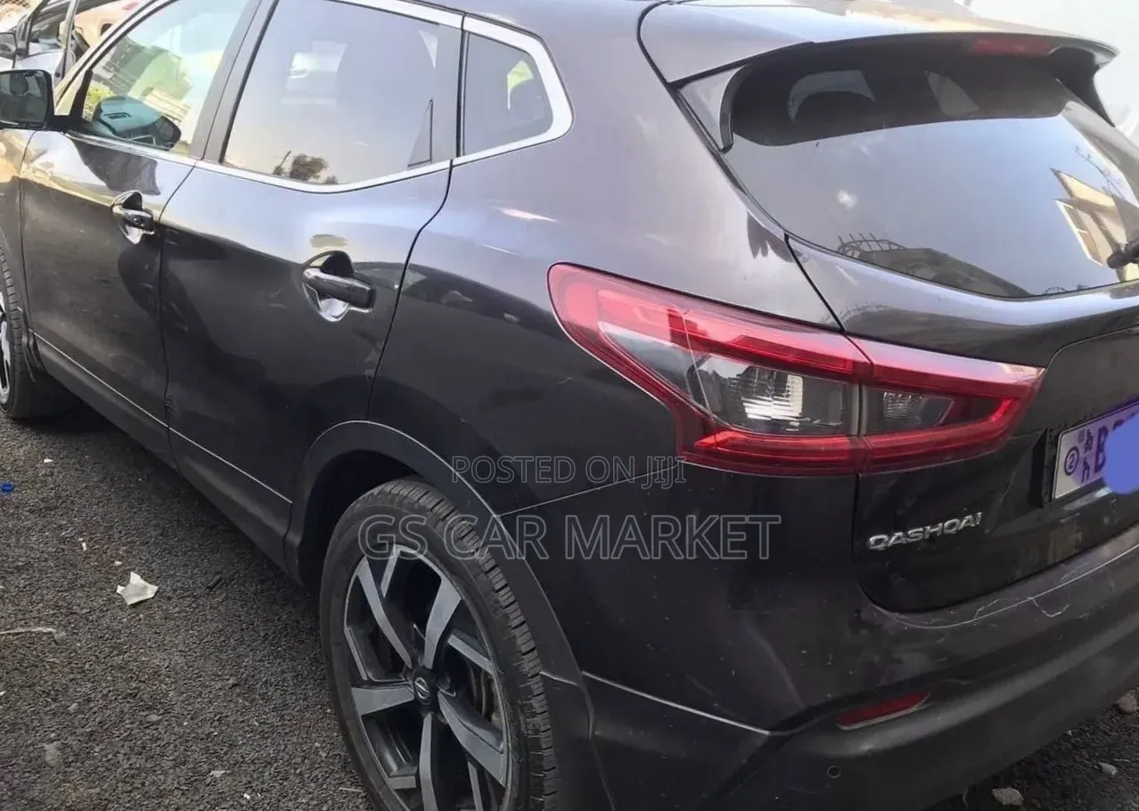 Nissan Qashqai 2018 Brown