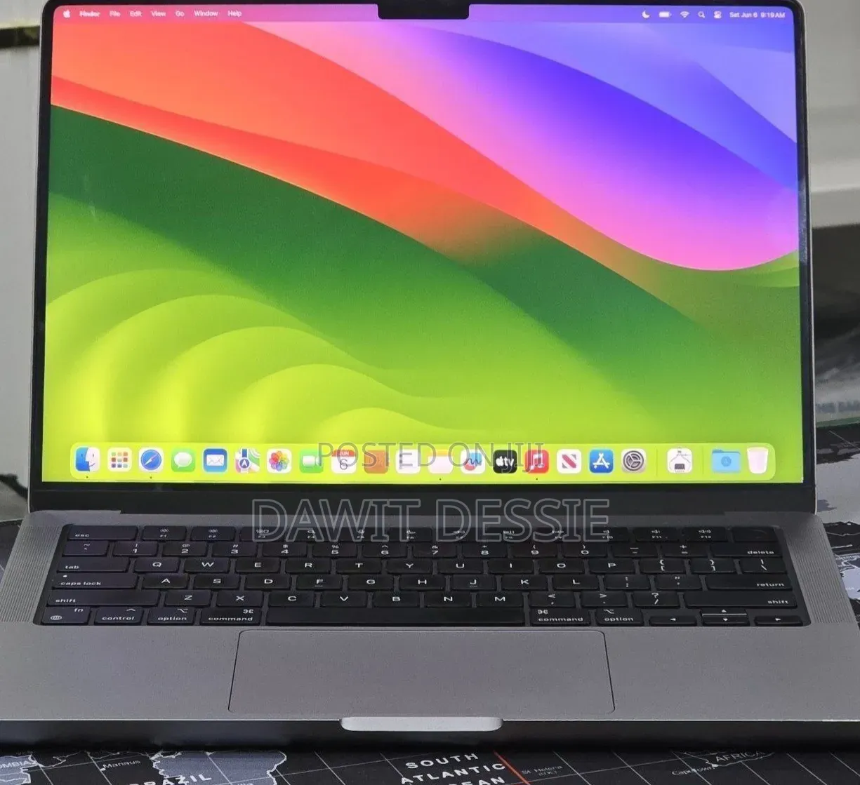New Laptop Apple MacBook Pro 2023 M3 8GB Apple M3 SSD 512GB