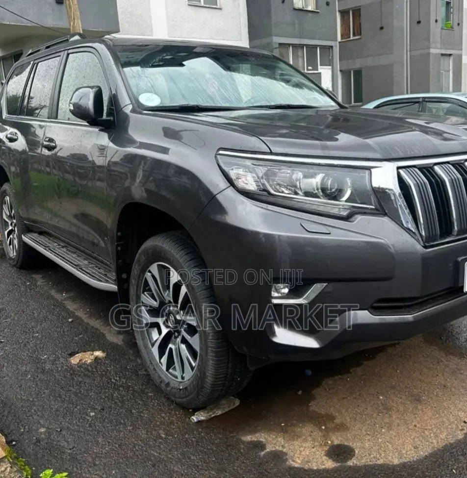 Toyota Land Cruiser Prado 2022 Teal