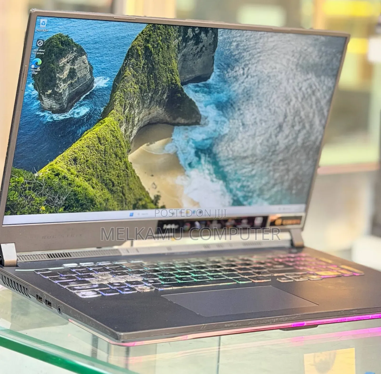 New Laptop Asus ROG Strix G17 16GB AMD Ryzen 7 SSD 512GB