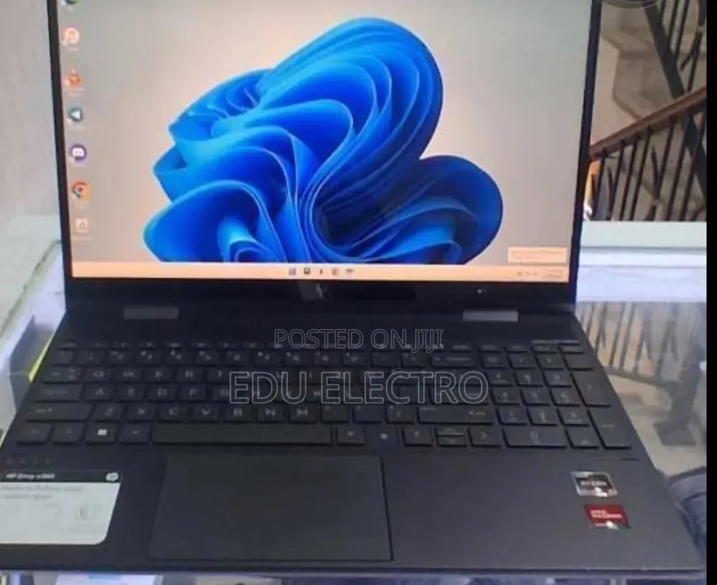 New Laptop HP Envy x360 12GB AMD Ryzen 7 SSD 512GB