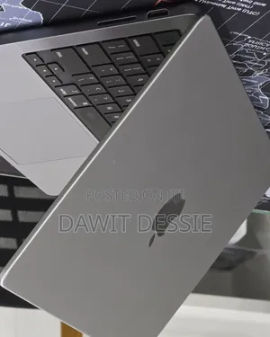New Laptop Apple MacBook Pro 2023 M3 8GB Apple M3 SSD 512GB