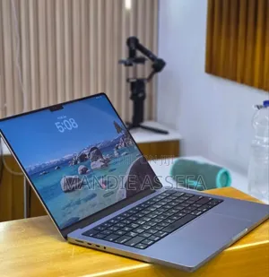 New Laptop Apple MacBook Pro 2021 M1 32GB Apple M1 Pro SSD 512GB