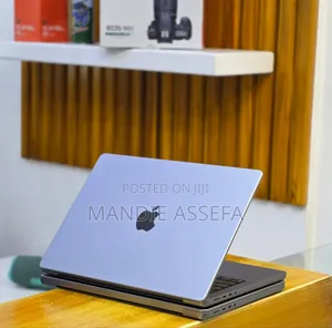 New Laptop Apple MacBook Pro 2021 M1 32GB Apple M1 Pro SSD 512GB