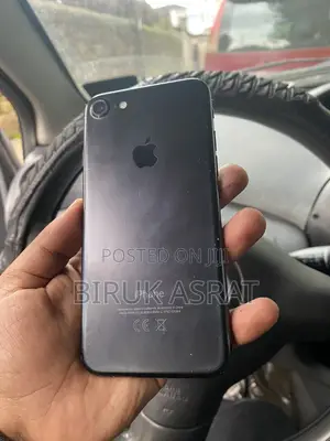 Apple iPhone 7 32 GB Black
