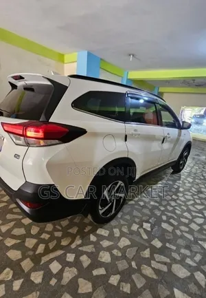 Toyota Rush 2023 White