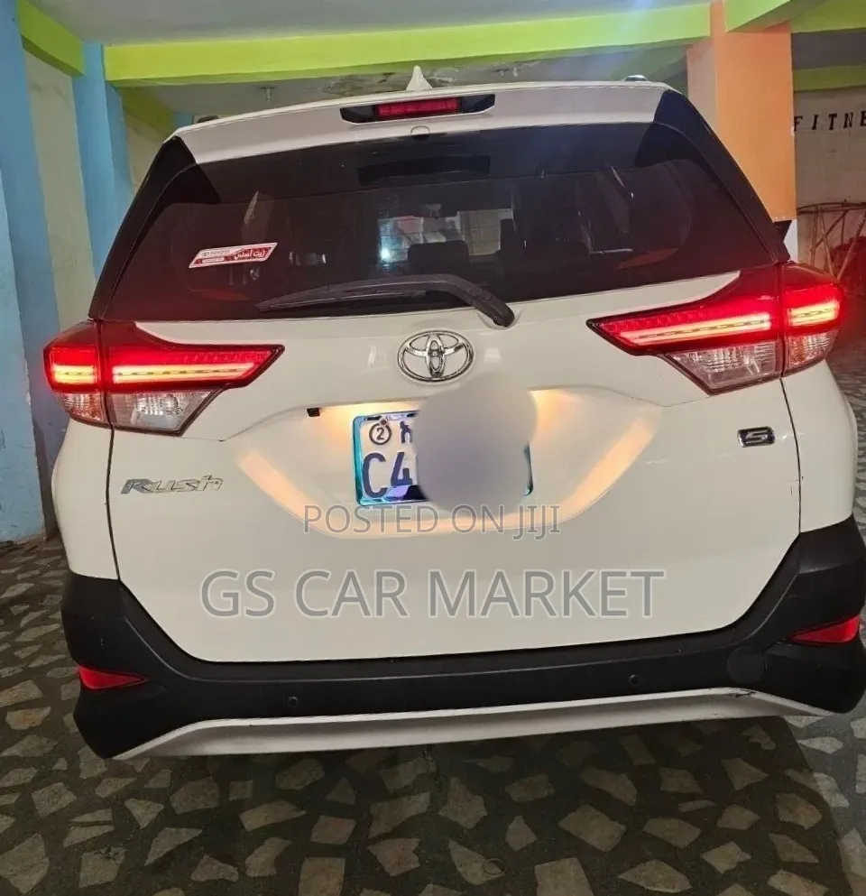Toyota Rush 2023 White