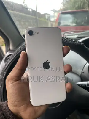 Apple iPhone SE (2022) 64 GB White