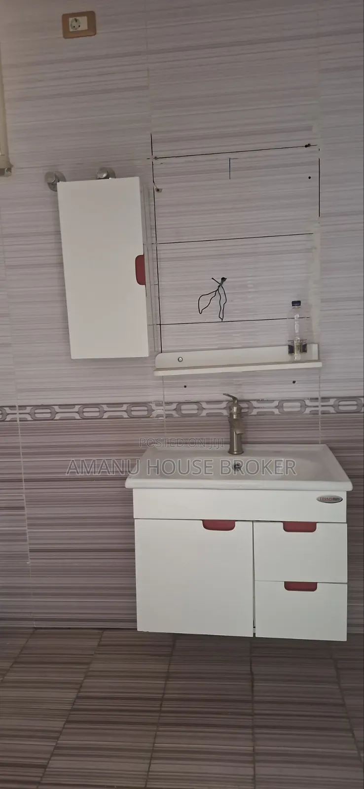 13bdrm House in Addis Abeba, Yeka for rent