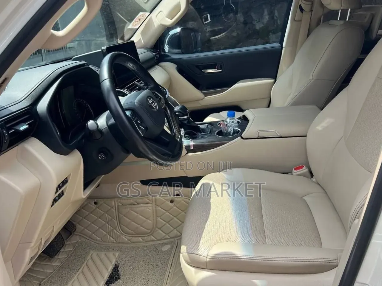Toyota Land Cruiser 2022 White