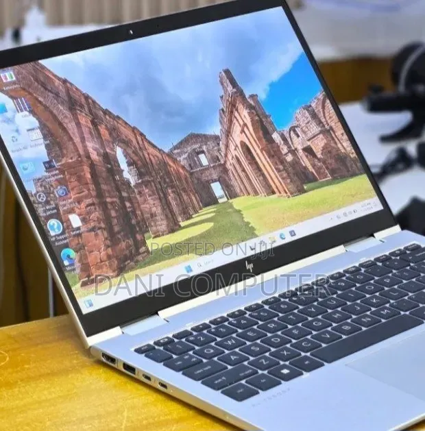 New Laptop HP EliteBook 1030 16GB Intel Core Ultra 7 SSD 512GB