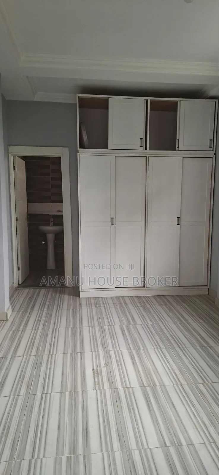 13bdrm House in Addis Abeba, Yeka for rent