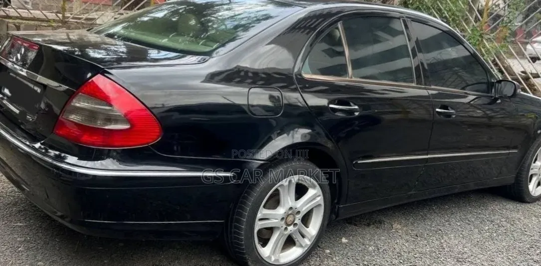 Mercedes-Benz E240 2003 Black
