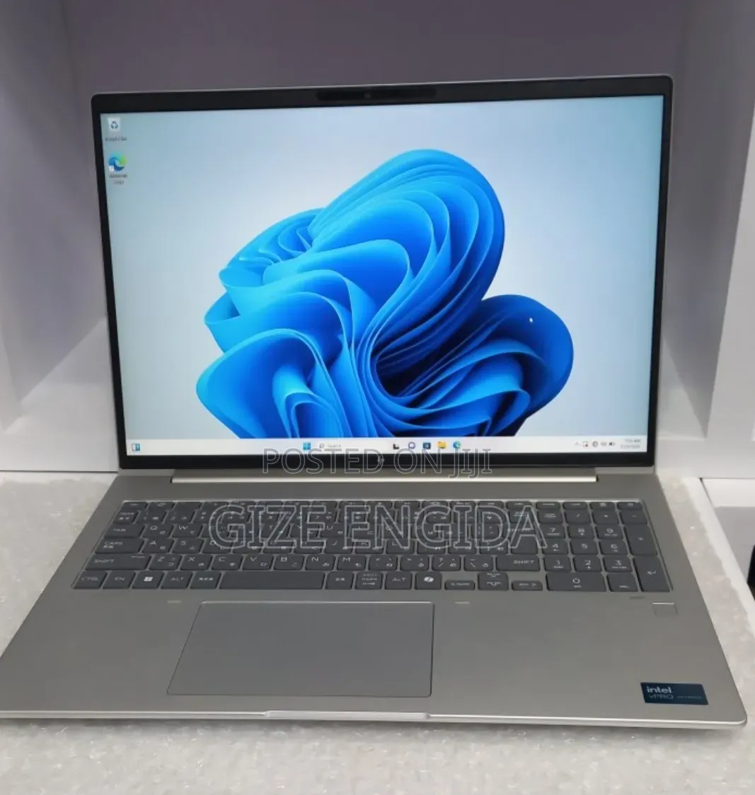 New Laptop HP EliteBook 660 G11 16GB Intel Core Ultra 7 SSD 512GB