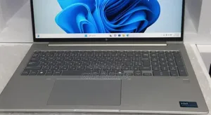New Laptop HP EliteBook 660 G11 16GB Intel Core Ultra 7 SSD 512GB