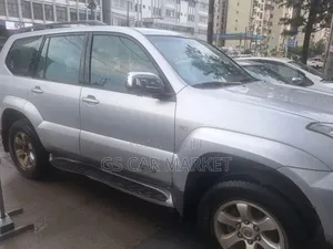 Toyota Land Cruiser Prado 2005 Silver
