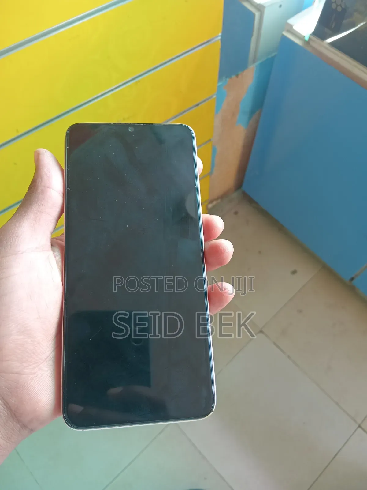 Infinix Hot 30 128 GB Gold