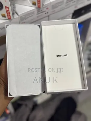 New Samsung Galaxy A17 5G 256 GB Gray
