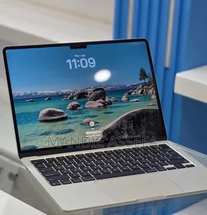 New Laptop Apple MacBook Air 2025 M4 16GB Apple M4 SSD 256GB
