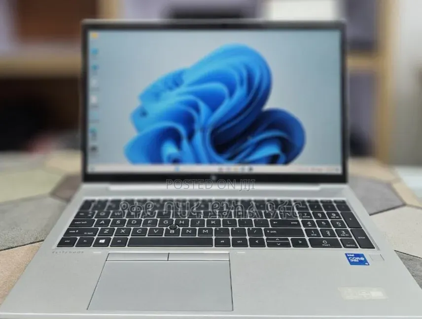 New Laptop HP EliteBook 850 G8 16GB Intel Core i5 SSD 512GB