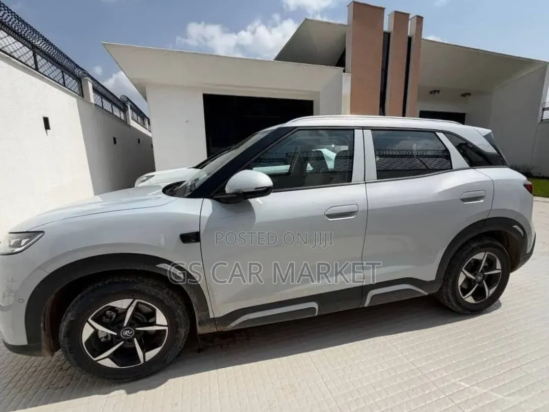 BYD Yuan Up 2025 Ivory