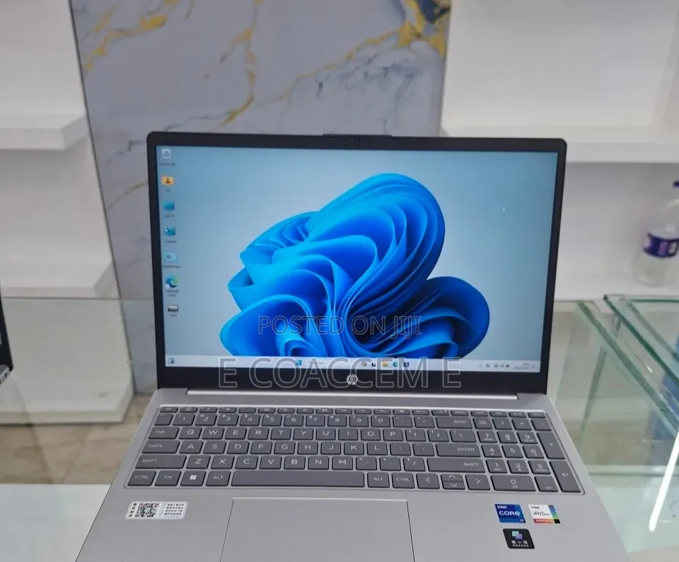 New Laptop HP 16GB Intel Core i7 SSD 1T