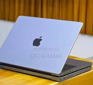 New Laptop Apple MacBook Pro 2021 M1 32GB Apple M1 Pro SSD 512GB