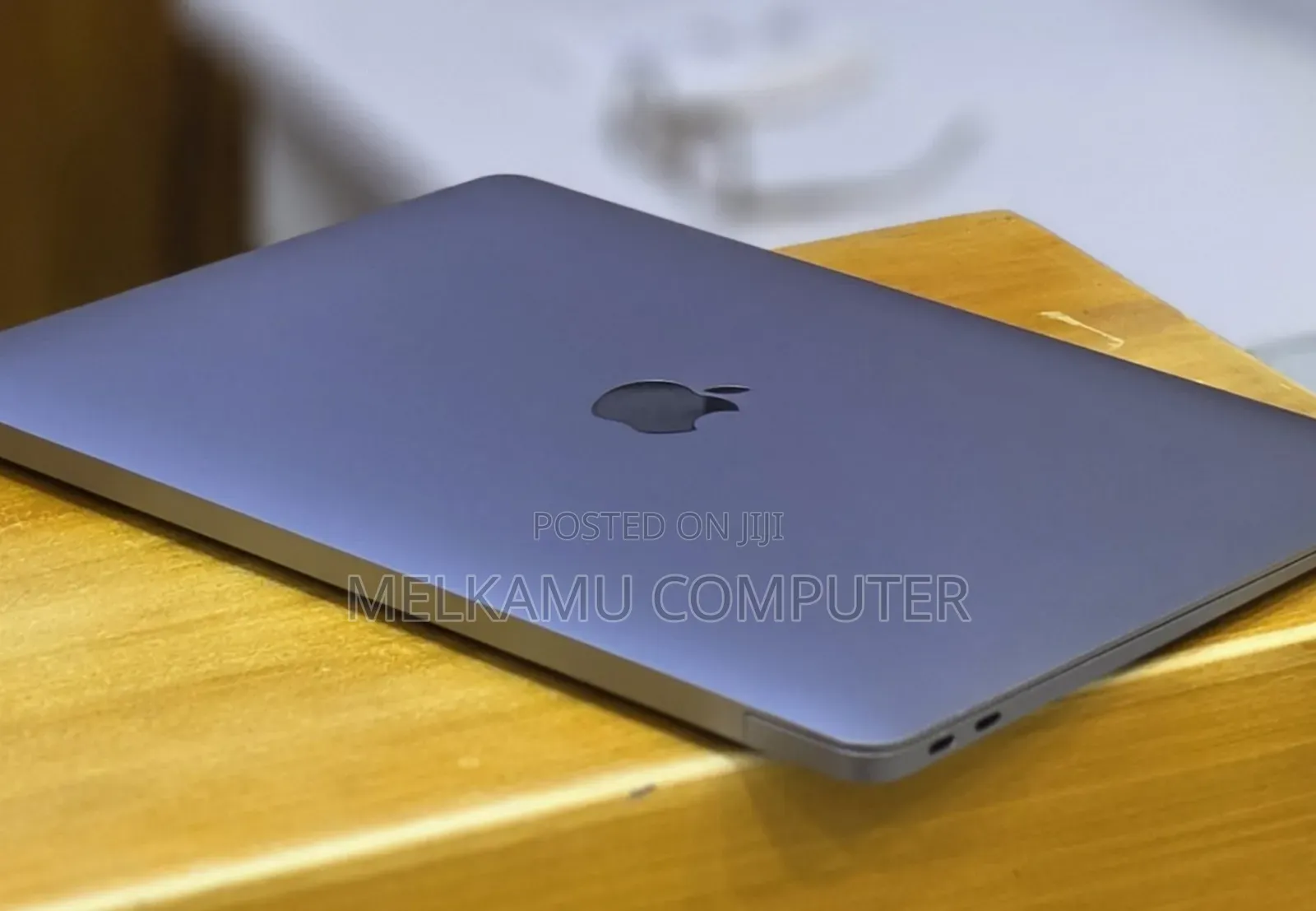 New Laptop Apple MacBook Air 2020 M1 16GB Apple M1 SSD 256GB