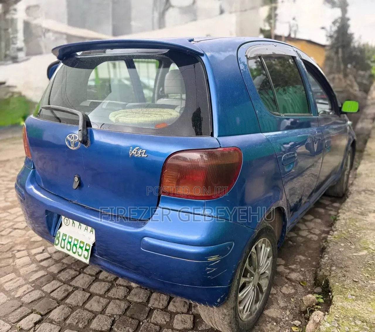 Toyota Vitz 2002 Blue