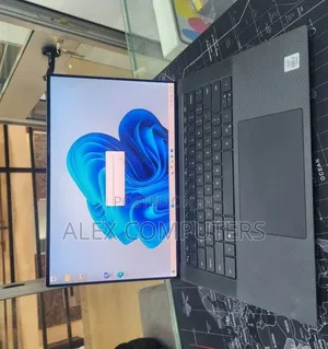 New Laptop Dell Inspiron 15 16GB Intel Core i7 SSD 512GB