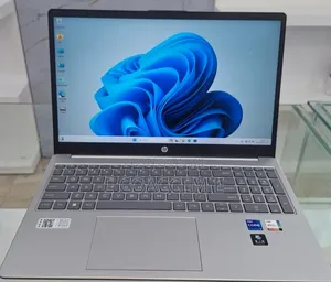 New Laptop HP 16GB Intel Core i7 SSD 1T