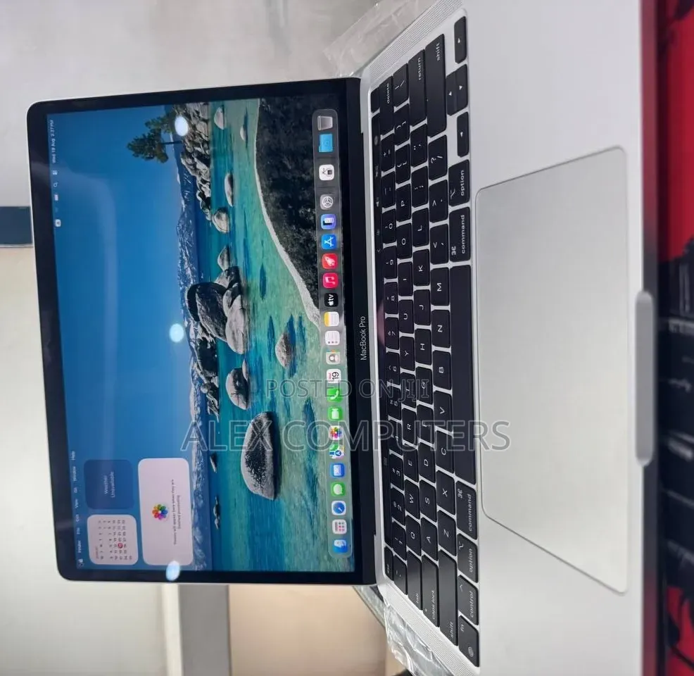 New Laptop Apple MacBook 16GB Apple M1 Pro SSD 1T