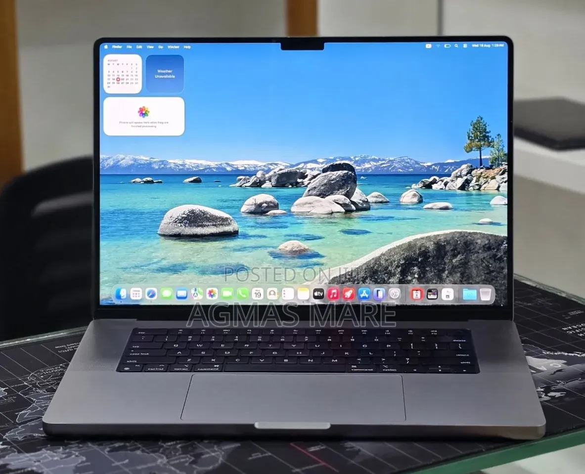 New Laptop Apple MacBook Pro 2022 M2 16GB Apple M2 SSD 512GB
