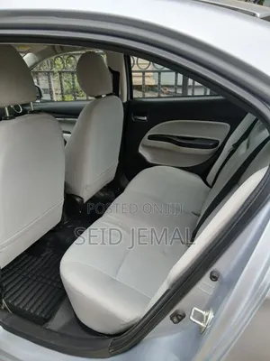 Mitsubishi Attrage 2022 Silver