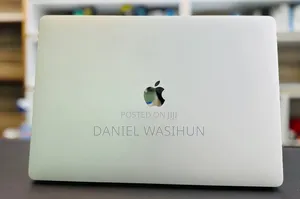 New Laptop Apple MacBook Pro 2019 32GB Intel Core i9 SSD 512GB