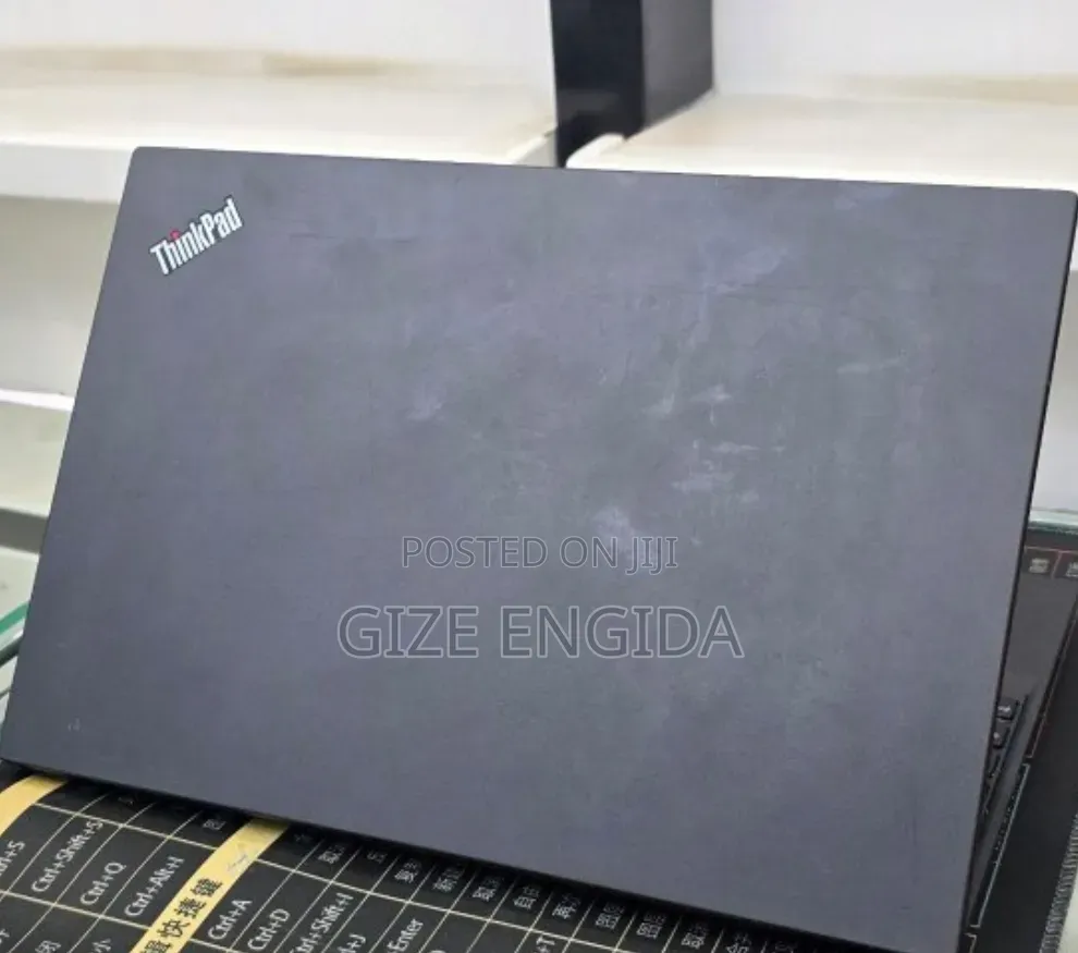 New Laptop Lenovo ThinkPad X390 8GB Intel Core i5 SSD 256GB