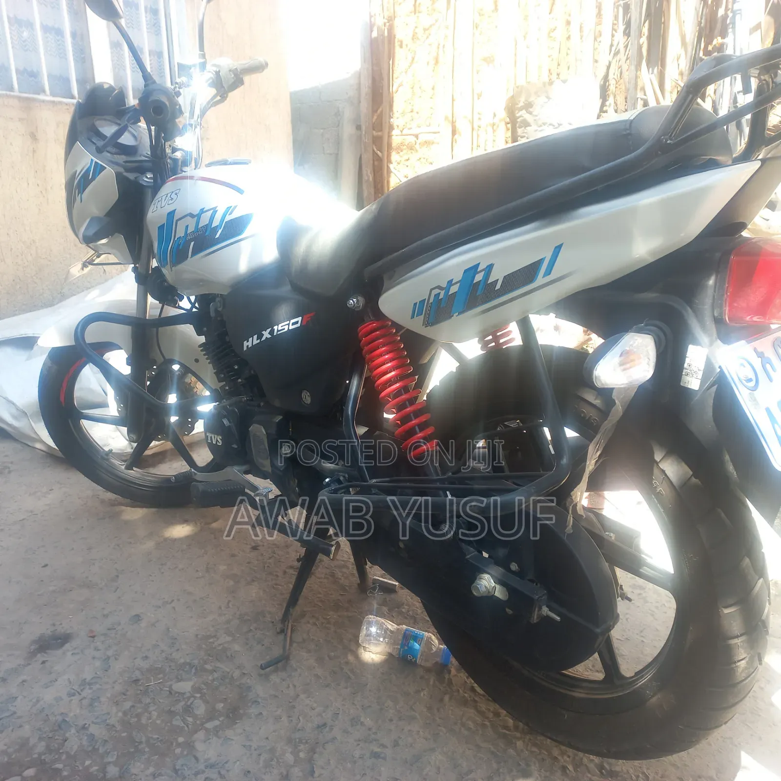 New TVS HLX Plus ES 2025 Gray