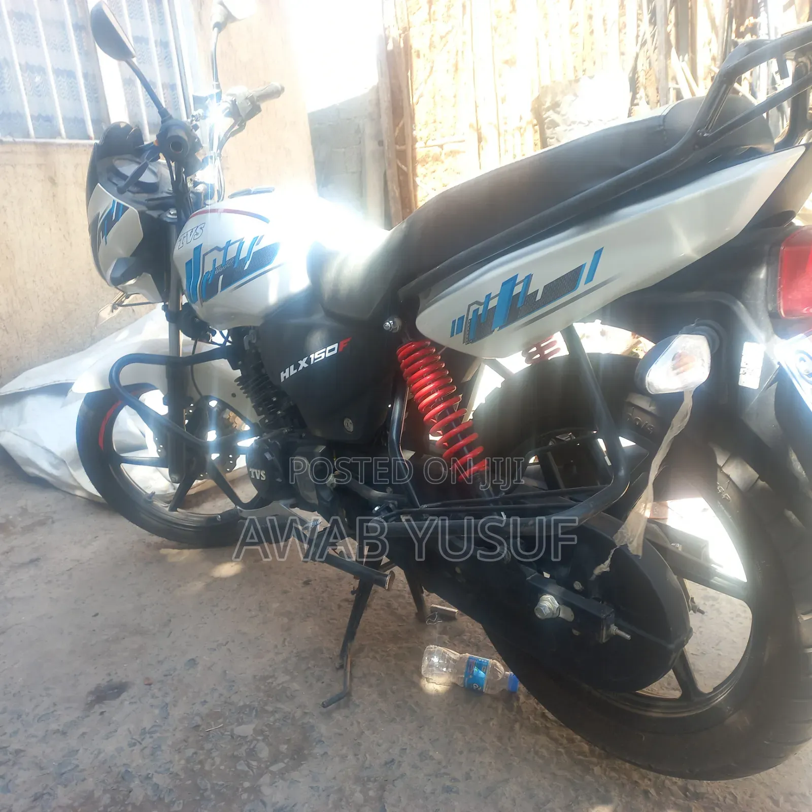 New TVS HLX Plus ES 2025 Gray
