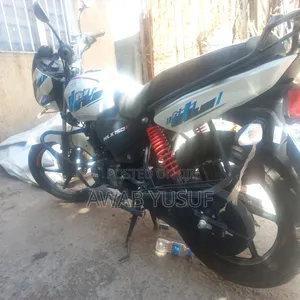 New TVS HLX Plus ES 2025 Gray