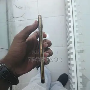 Apple iPhone 11 Pro Max 64 GB Gold