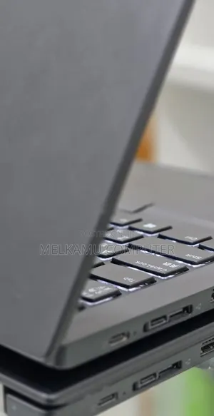 New Laptop Lenovo ThinkPad T14s Gen 2 16GB Intel Core i7 SSD 512GB