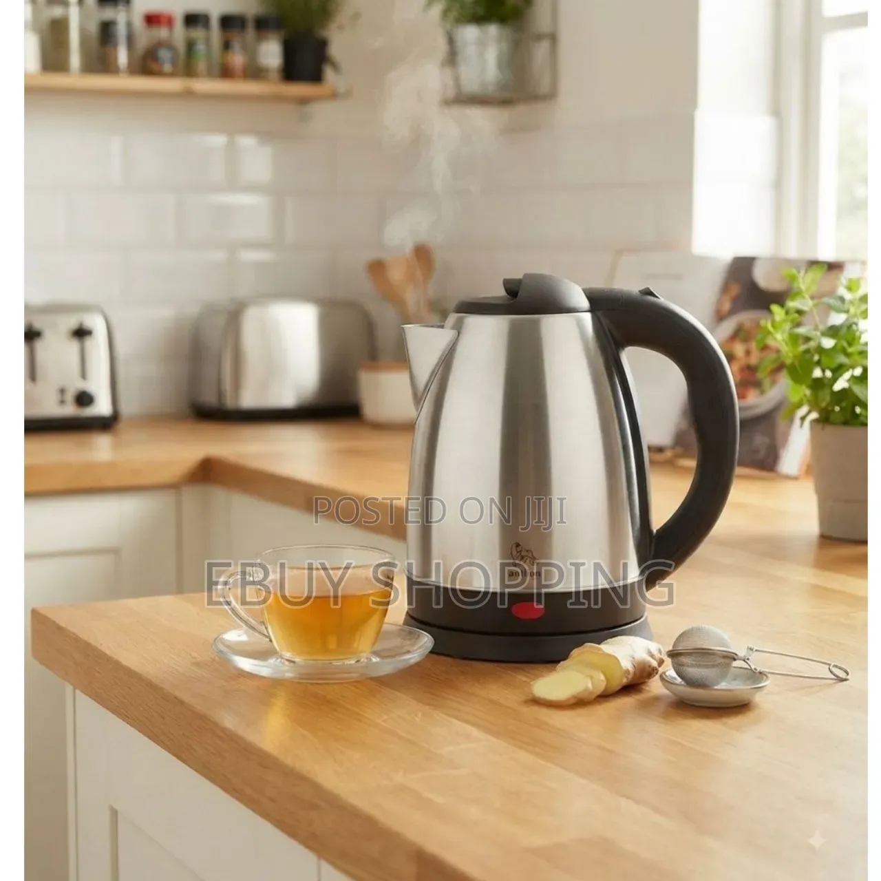 The 360° Rotating Base Lets You Place and Lift the Kettle