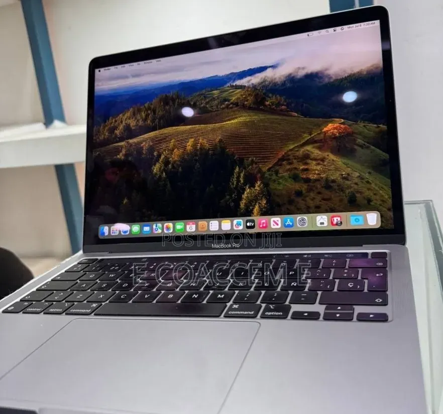 New Laptop Apple MacBook 8GB SSD 256GB