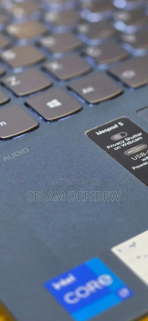 New Laptop Lenovo 12GB Intel Core i7 SSD 512GB