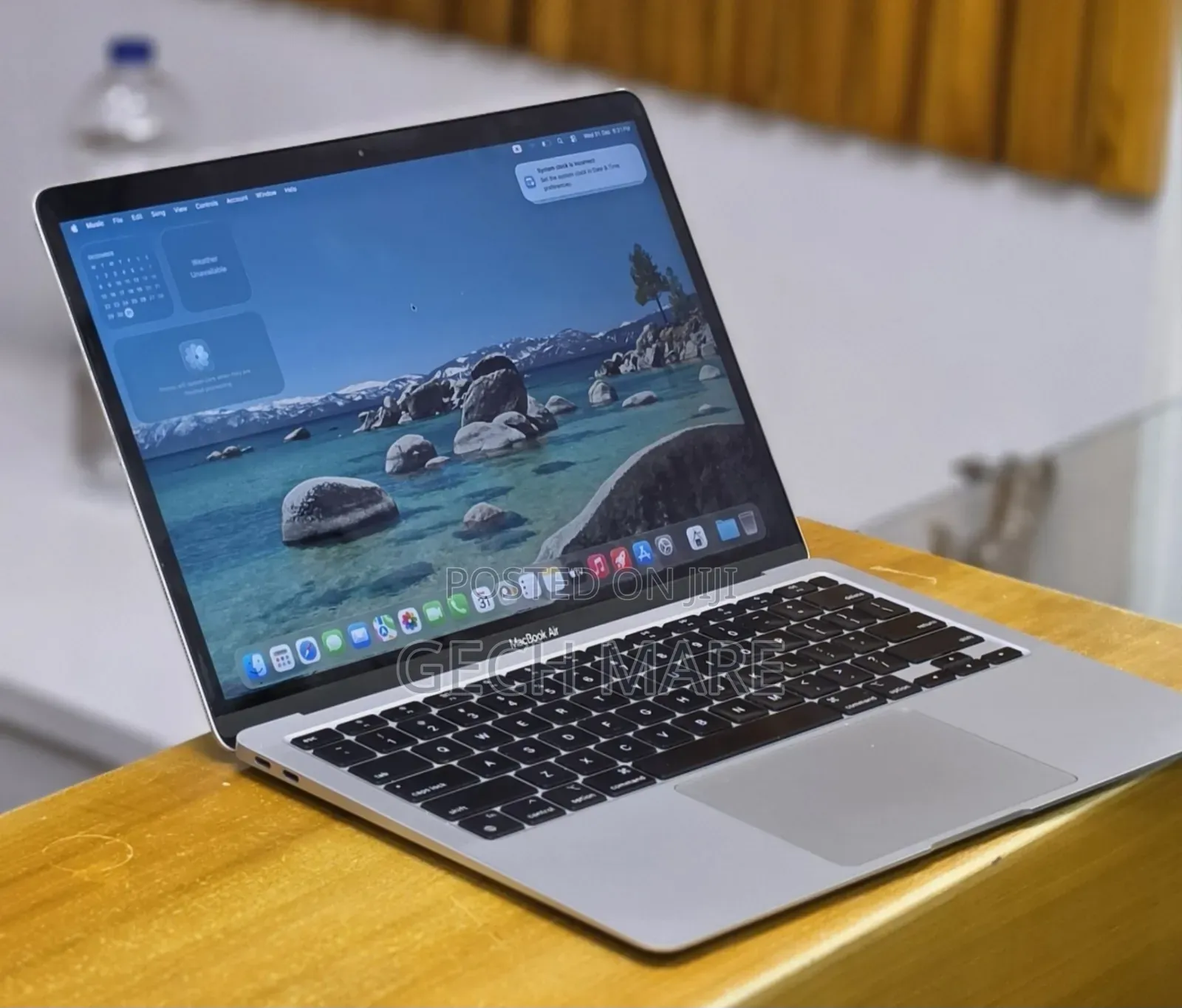 New Laptop Apple MacBook Air 2020 M1 8GB Apple M1 Pro SSD 256GB